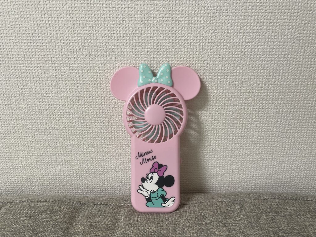 ディズニー持ち物_ハンディファン